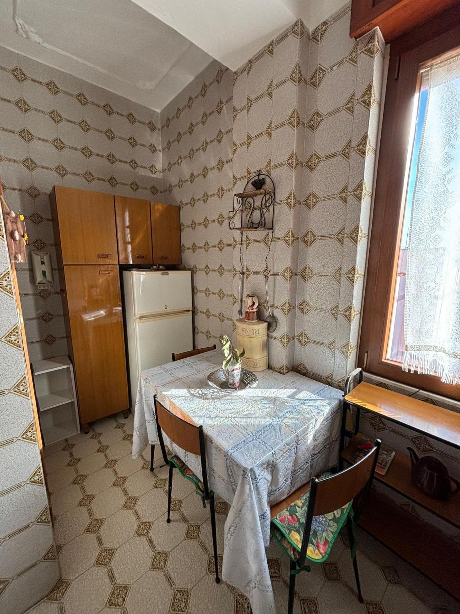 Pm 17 Via Galileo Galilei Guest House アルゲーロ エクステリア 写真